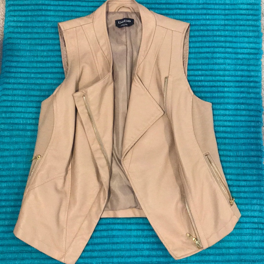 🌟BEBE NUDE FAUX LEATHER VEST 🌟